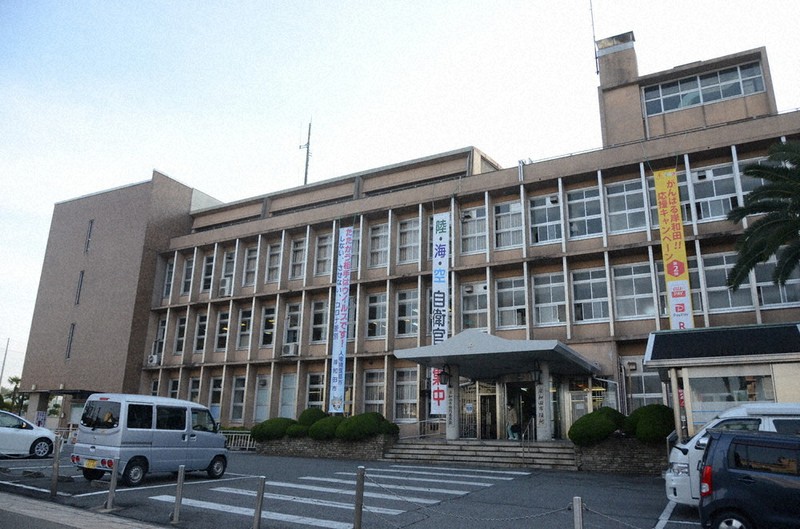 建て替えを巡って紛糾している岸和田市庁舎=大阪府岸和田市で2020年12月23日、鶴見泰寿撮影