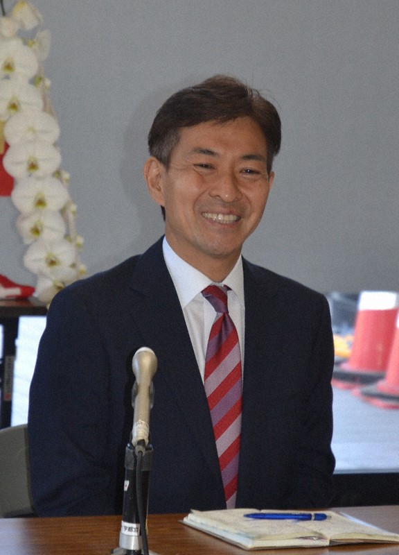 足利市長選 公約 気負わず着実に 初当選 早川氏が抱負 栃木 毎日新聞