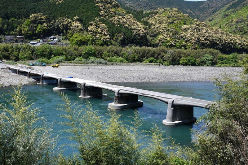 ２沈下橋 あす開通 口屋内と岩間 四万十市 高知 毎日新聞