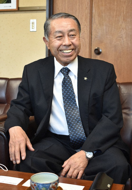 JA道中央会会長として北海道の農業をけん引してきた飛田稔章さん=北海道幕別町で2021年4月23日、鈴木斉撮影