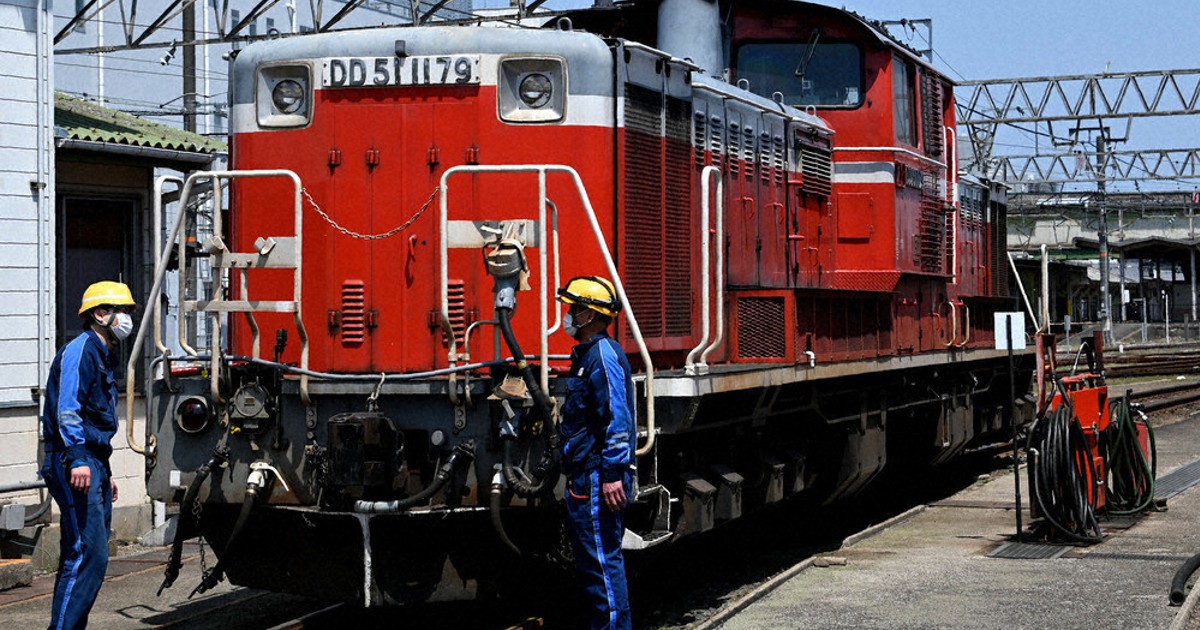 山陰のJR 希少なDD51 ディーゼル機関車、支えるエンジニア