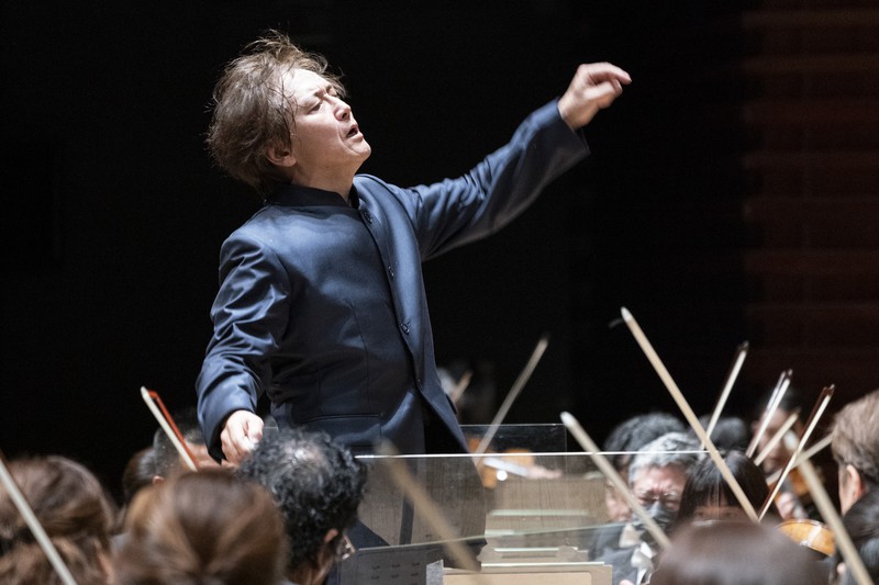 音楽監督・大野和士と東京都交響楽団 提供:東京都交響楽団 (C)堀田力丸