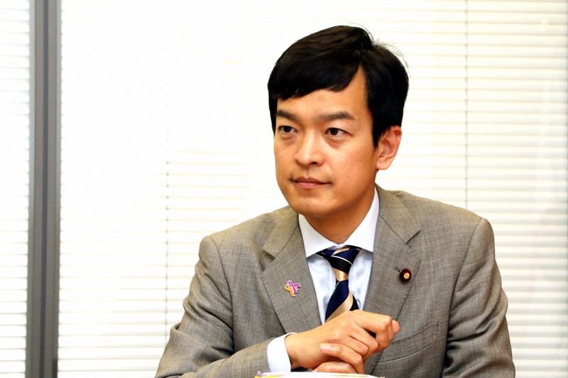 宮路拓馬氏=岡本同世撮影