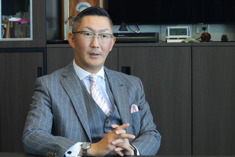 中井貫二氏
