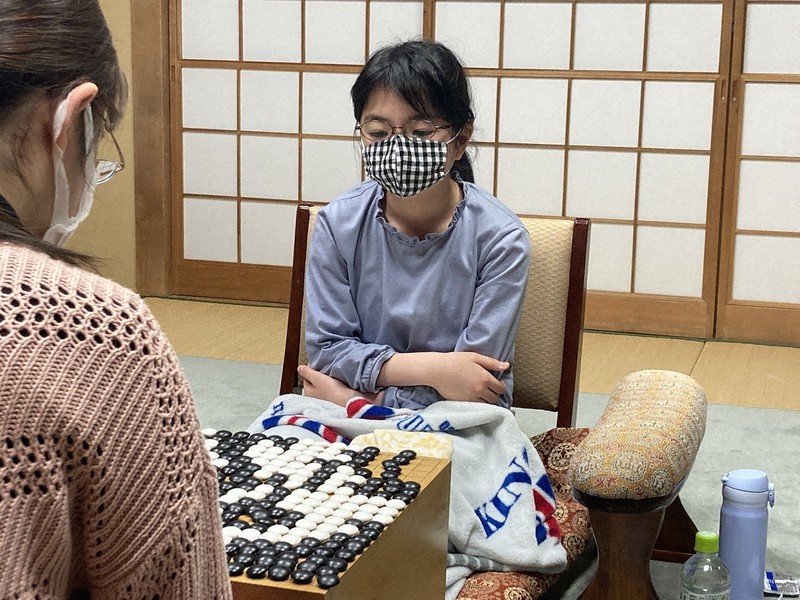 公式戦12連勝を飾った仲邑菫二段=日本棋院提供