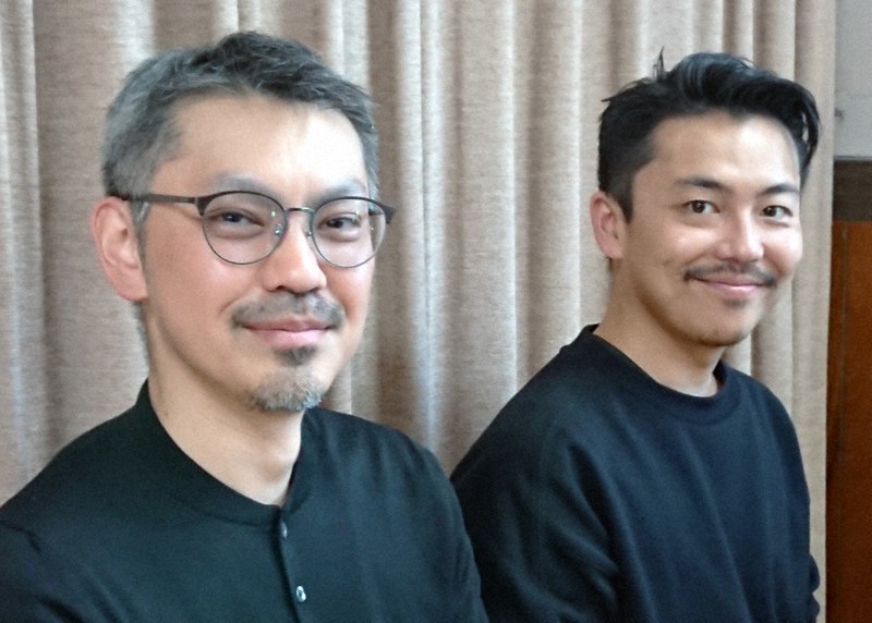 八鍬健之介(左)と森岡龍