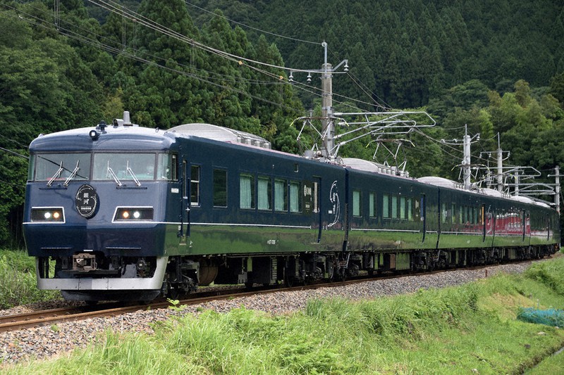 ウエストエクスプレス銀河=JR西日本提供