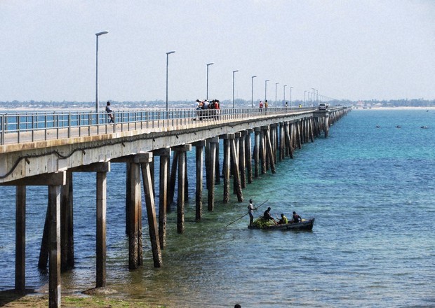 黒人武士 弥助も経由 東アフリカ モザンビーク島 藻谷浩介の世界 来た 見た 考えた 藻谷浩介 毎日新聞 経済プレミア