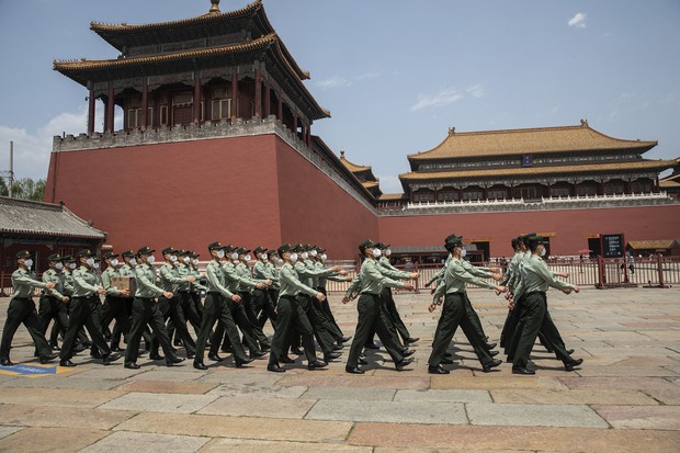中国：中国共産党の軍隊が、スパイを操り日本にサイバー攻撃した