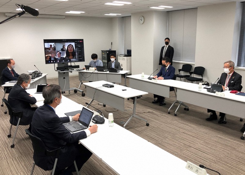 日本学術会議のあり方について議論する総合科学技術・イノベーション会議の有識者議員ら=東京都千代田区永田町1の合同庁舎8号館で2021年5月20日、池田知広撮影