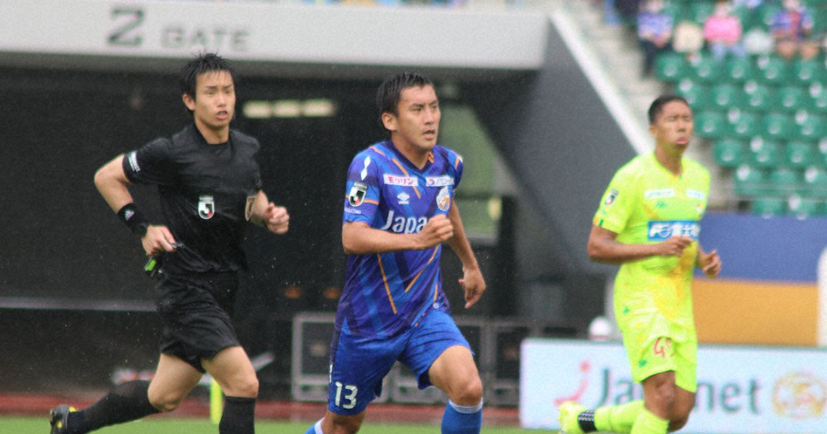 翔べ ｖ ファーレン サッカー 終了までディシプリンを 長崎 毎日新聞