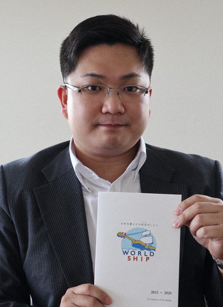 新型コロナ 自宅離れを演奏の場に 岡田さん、音楽家招きカフェ運営