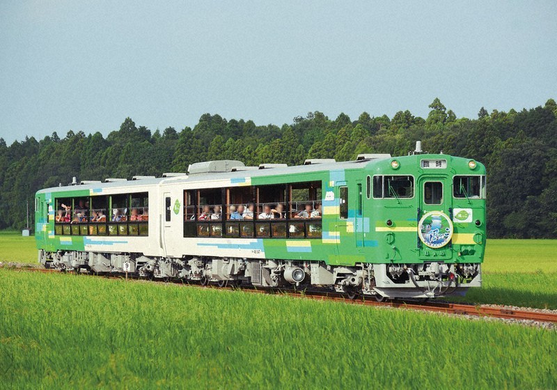 トロッコ列車 嵯峨野観光鉄道 – トロッコ列車