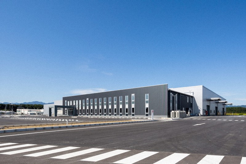 埼玉県飯能市に完成した松菱金属工業の新本社社屋=同社提供