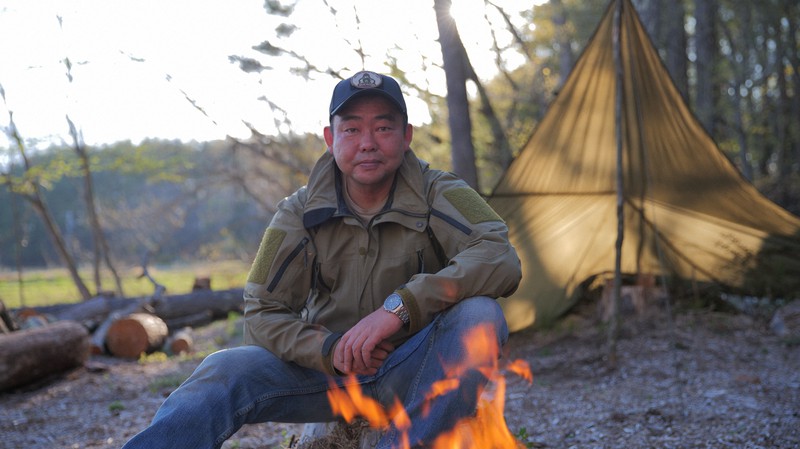 情熱大陸 プロキャンパー 伊澤直人 焚き火の達人が教えるワイルドキャンプ 大自然の中 ひとりで生き抜く力 を伝授 毎日新聞