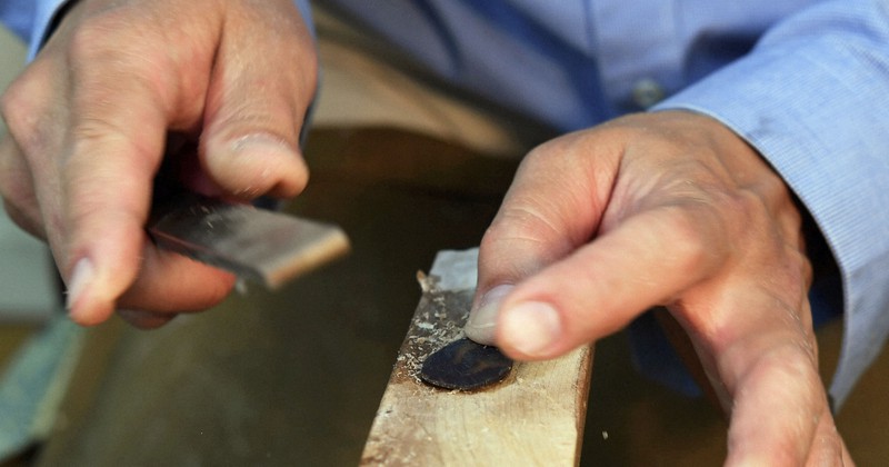 In Photos: Precious Japanese turtle shell crafts something to treasure ...