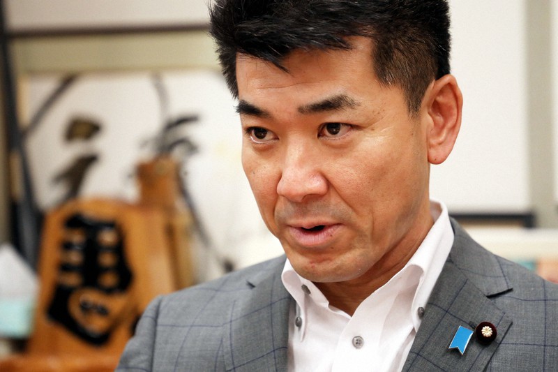 泉健太氏=岡本同世撮影
