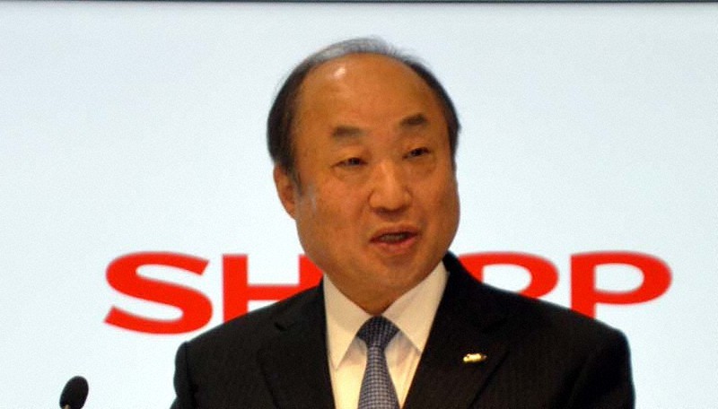 記者会見するシャープの野村勝明副社長(当時、現社長)=東京都港区で2019年11月1日、鈴木健太撮影