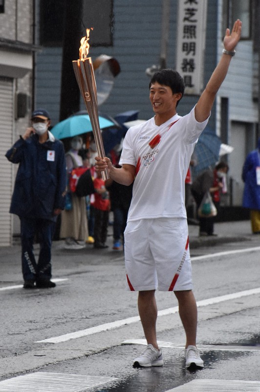 聖火は今／34 新潟県 2021年6月4～5日 [写真特集1/17] | 毎日新聞