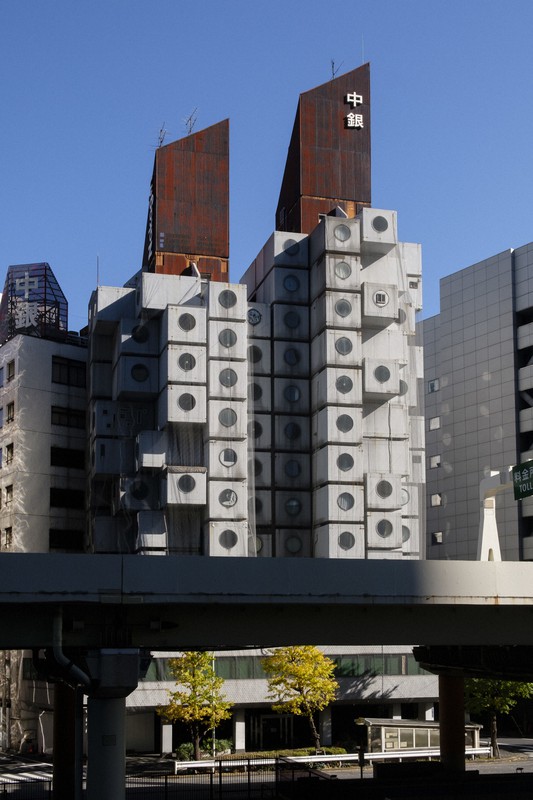 泊まればわかる？ 黒川紀章「カプセル建築」の現代的意義 | 毎日新聞