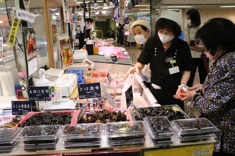 北海道の幸ずらり ２年ぶり 夏の大物産展 佐世保玉屋 長崎 毎日新聞
