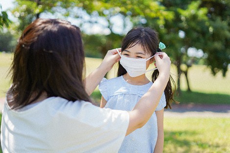 コロナ下で2度目の夏がやってくる。子どもの感染対策は?(写真はイメージ)=ゲッティ