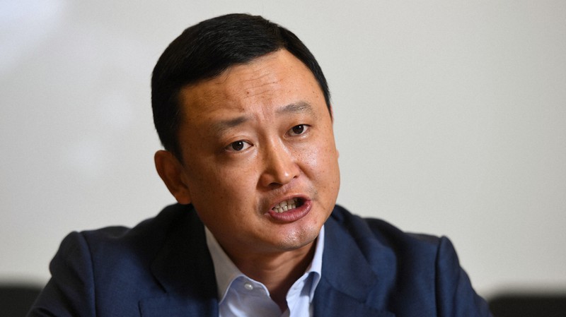 インタビューに答えるファーウェイ・ジャパンの王剣峰会長=東京都千代田区で2021年5月27日、宮本明登撮影
