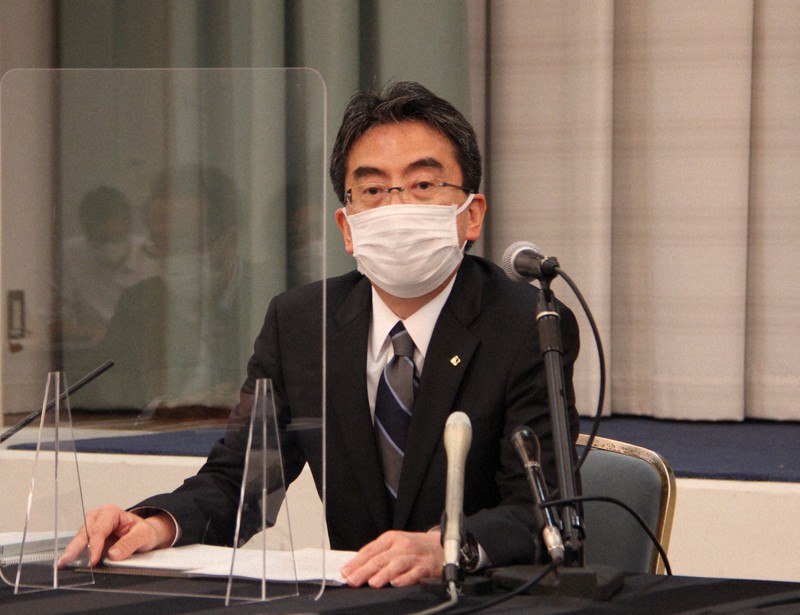 第三者委員会の設置について説明する京都新聞ホールディングスの松山和義社長=京都市下京区で2021年6月14日午後4時8分、福富智撮影