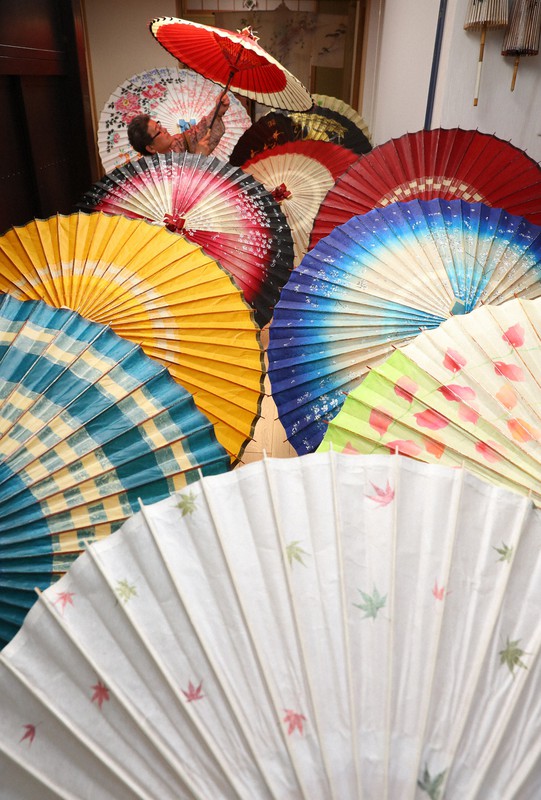 美品　金沢伝統工芸　松田和傘店の和傘 傘づくりは日本の文化！金沢に唯一残る傘づくりの店「松田和傘店
