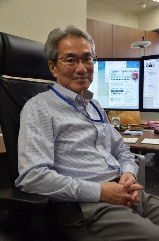松浦善治・大阪大感染症総合教育研究拠点長=大阪府吹田市で、松本光樹撮影