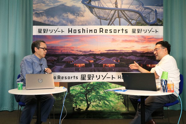 オンラインセッションに登場した、左から星野佳路さん、藻谷浩介さん=東京都中央区で2021年6月8日、小林努撮影