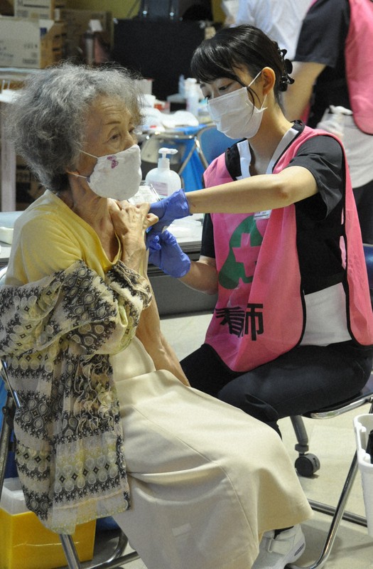 民間病院主導でワクチン接種会場を常設 高齢者ら安堵の表情 尼崎 毎日新聞