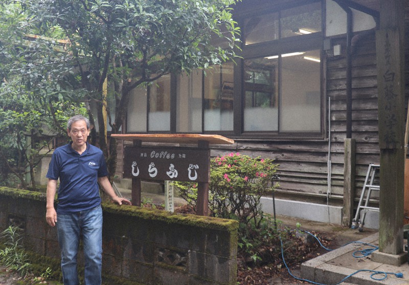 秘境 でコーヒーを 旧白藤小校舎をカフェに 住民団体が準備 Cfで資金募る 高野 和歌山 毎日新聞