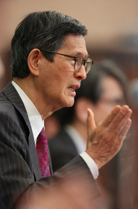 提言について説明する政府の新型コロナウイルス感染症対策分科会の尾身茂会長=東京都千代田区で2021年6月18日午後6時39分、佐々木順一撮影
