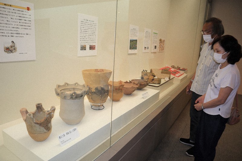 縄文の暮らしに迫る 湖北3遺跡の出土品展示 長浜 浅井資料館 滋賀 毎日新聞