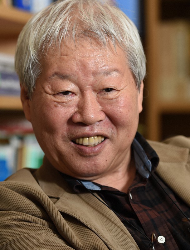 並外れた読書家 異能の 総合知 立花隆さん 足跡大きく 毎日新聞
