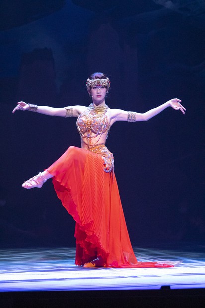 宝塚ワールド：元娘役・愛希れいか「役者の幅広げたい」 伝説の女