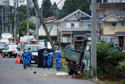 校長悲痛 なぜこんなことに 2人死亡 5年前も同校児童ら被害 毎日新聞