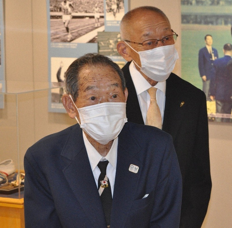 円谷幸吉さんの姿勢 教訓に メキシコ五輪メダリスト 君原さんトークイベント 須賀川で写真展開幕 福島 毎日新聞