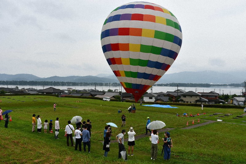 ふわっと天橋立を一望 気球で空中散歩 観光イベントを実証実験 毎日新聞