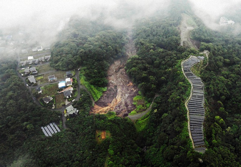 検証 静岡 熱海土石流 車並み速度 数分で海へ 発生地 開発で盛り土 毎日新聞