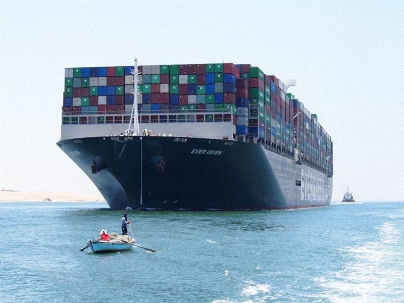 スエズ運河の座礁コンテナ船 3カ月ぶり出航 賠償交渉が妥結 毎日新聞
