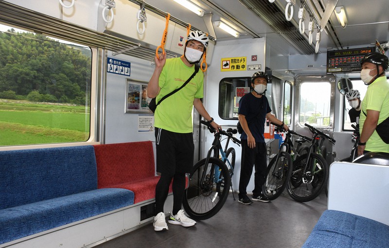 サイクルトレインで観光振興に 列車と自転車で名所巡る 福岡 毎日新聞