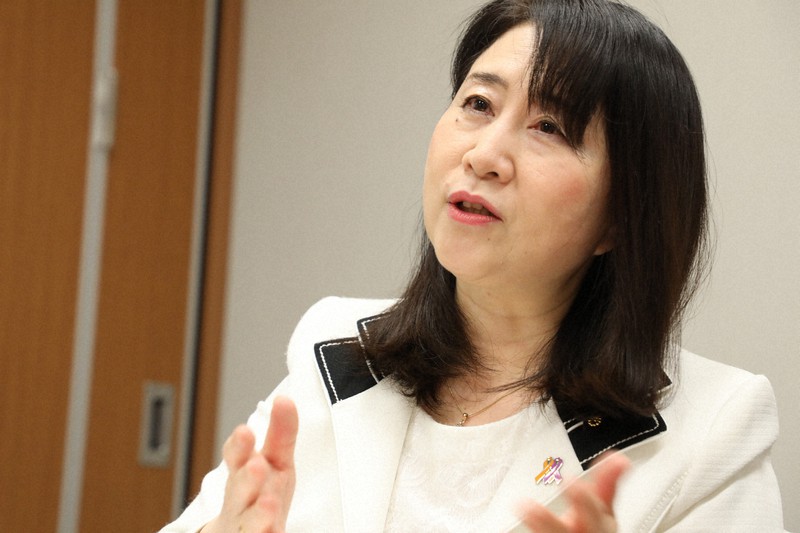 矢田稚子氏=岡本同世撮影