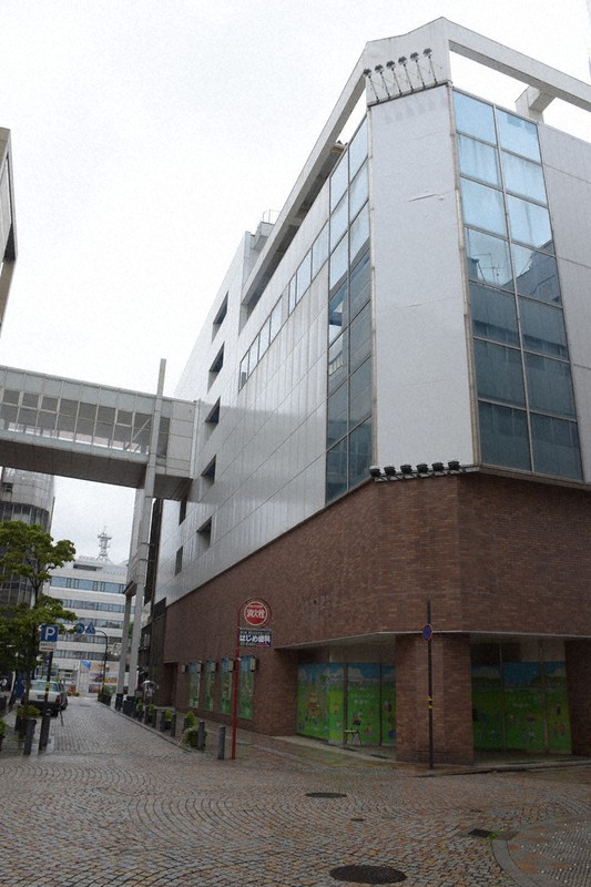 西武福井店新館として使われていたビル=福井市中央1で、横見知佳撮影