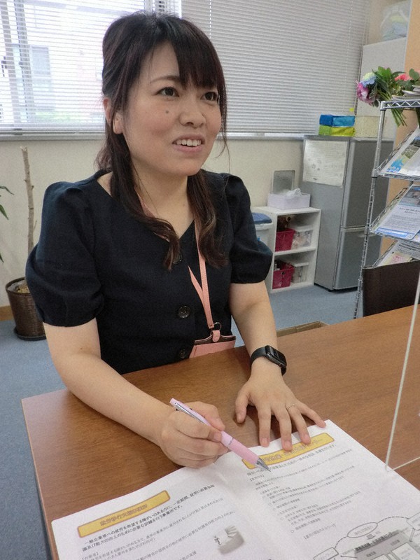 「清流障がい者就業・生活支援センター ふなぶせ」の就業支援員、佐村枝里子さん=岐阜市で2021年6月22日午後3時34分、加藤沙波撮影