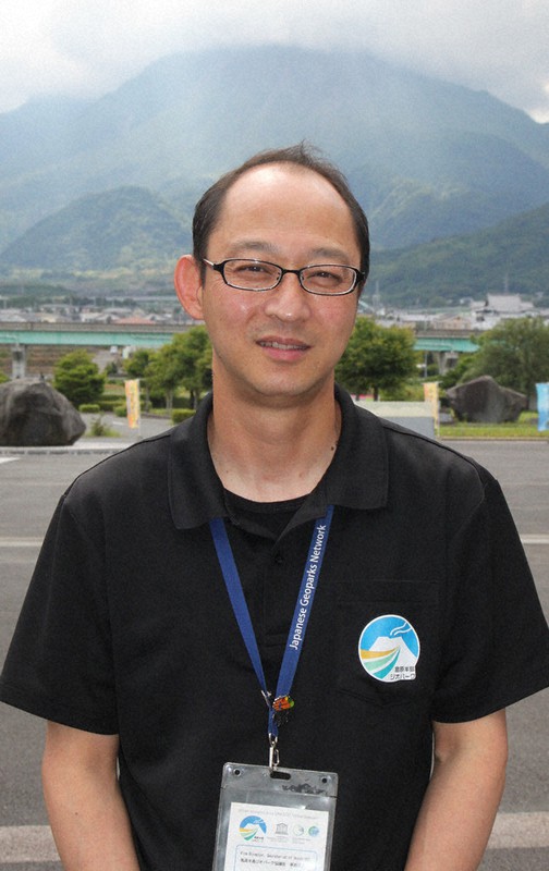 大野希一さん