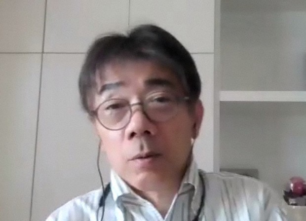 補助犬の実働頭数などの調査結果を発表する介助犬使用者の木村佳友さん