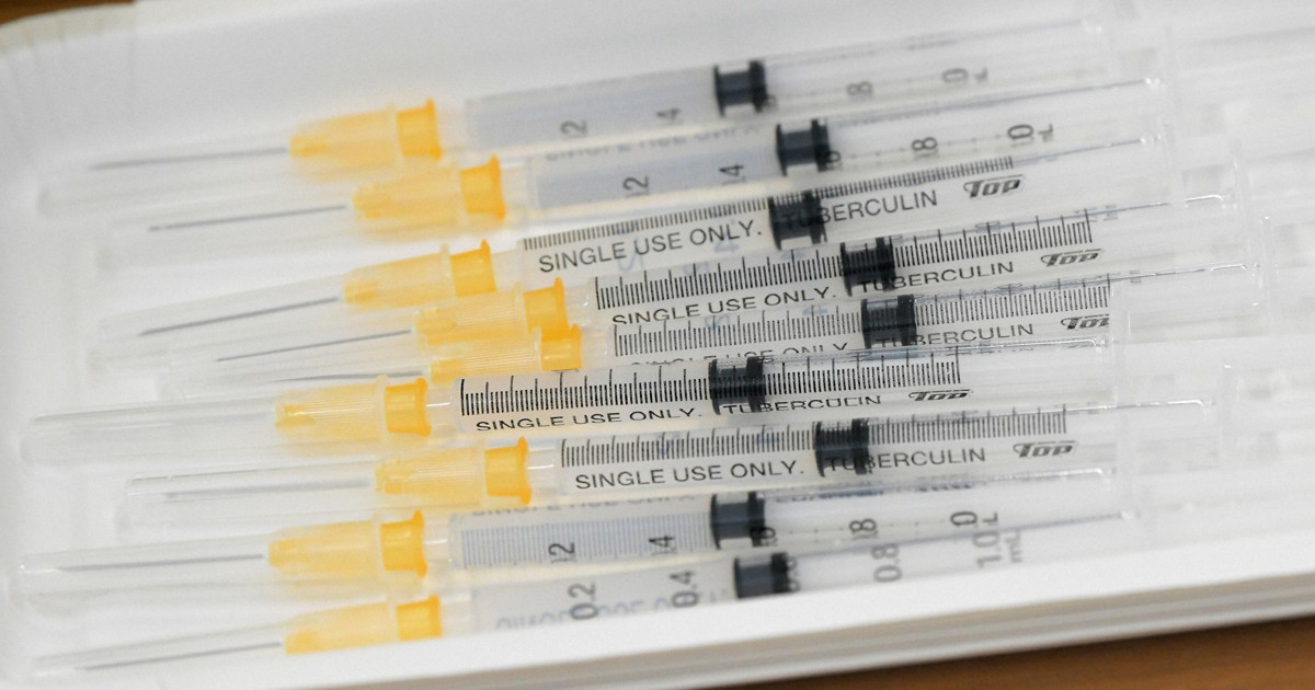 Brazil Health Workers Accused Of Giving Covid Vaccinations With Empty Syringes Global Development The Guardian