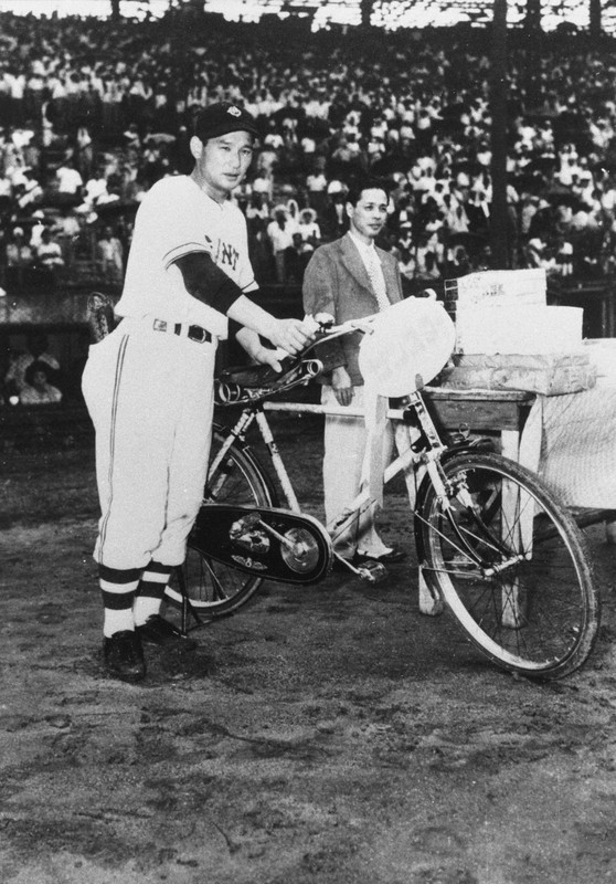 プロ野球70年史 Amazon.co.jp: 日本プロ野球70年史 : ベースボール マガジン社: 本